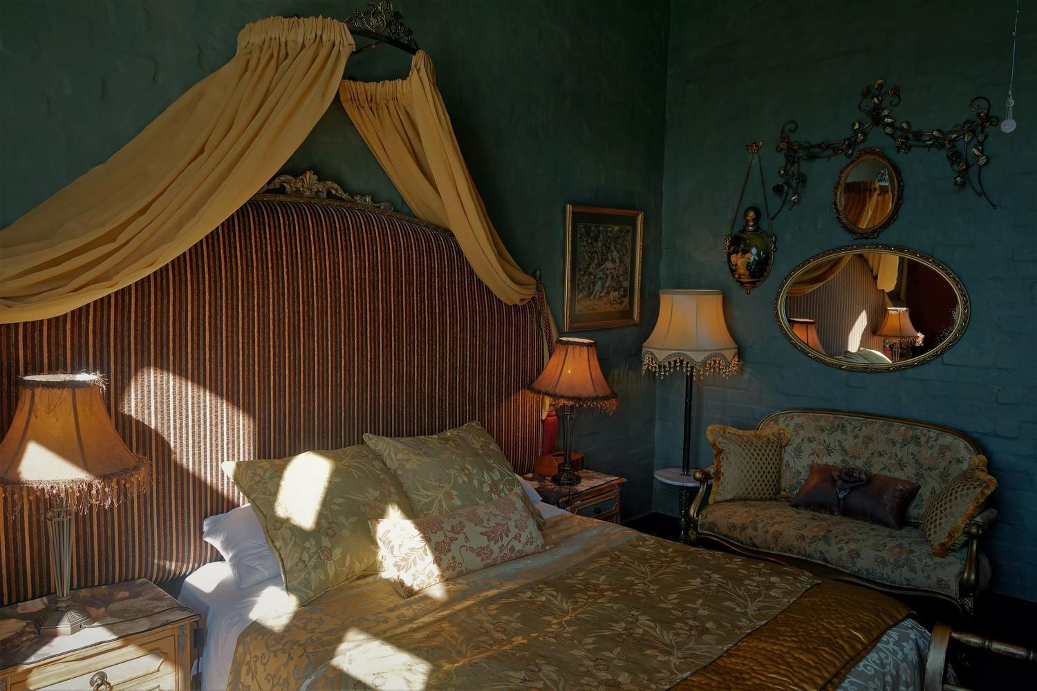 ホテル Bygracealone Manor Outeniekwa エクステリア 写真