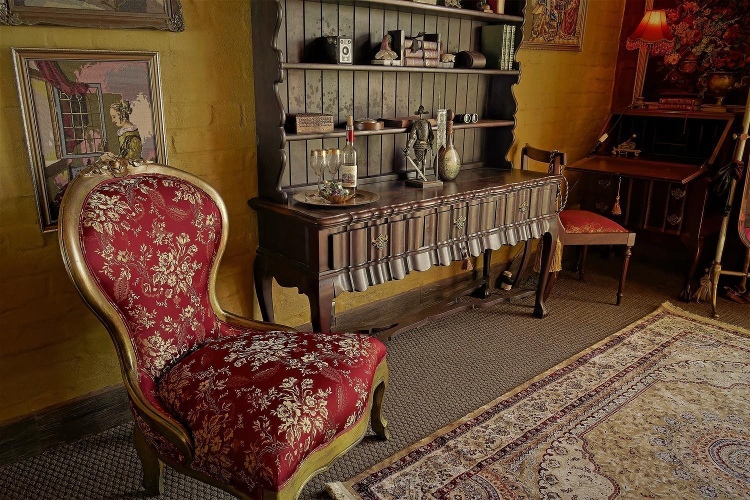 ホテル Bygracealone Manor Outeniekwa エクステリア 写真