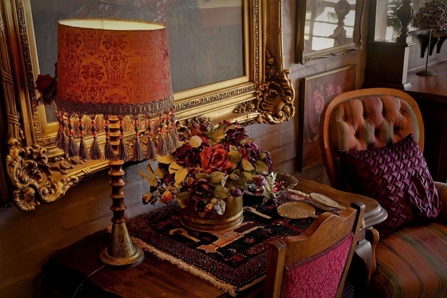 ホテル Bygracealone Manor Outeniekwa エクステリア 写真