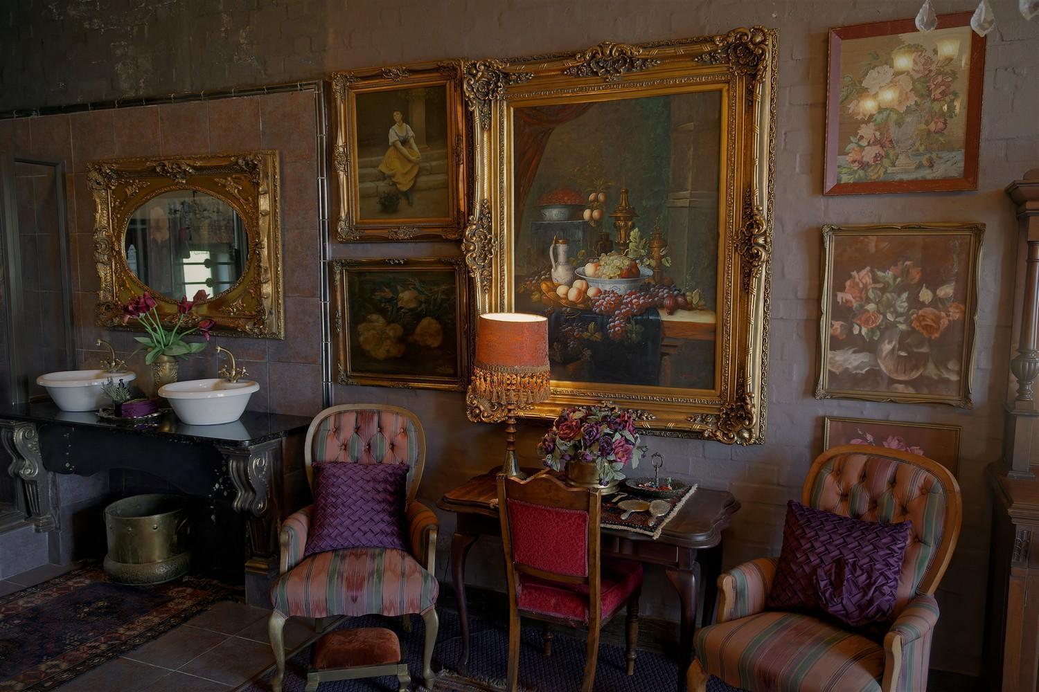 ホテル Bygracealone Manor Outeniekwa エクステリア 写真